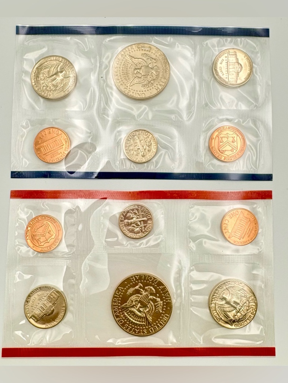 1987 Philadelphia and Denver United States Mint Uncirculated Coin Set 2-Pack - Picture 3 of 9